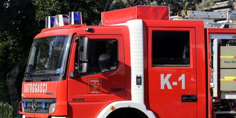 Noćas planuo kontejner u Splitu, niz vatrogasnih intervencija diljem županije