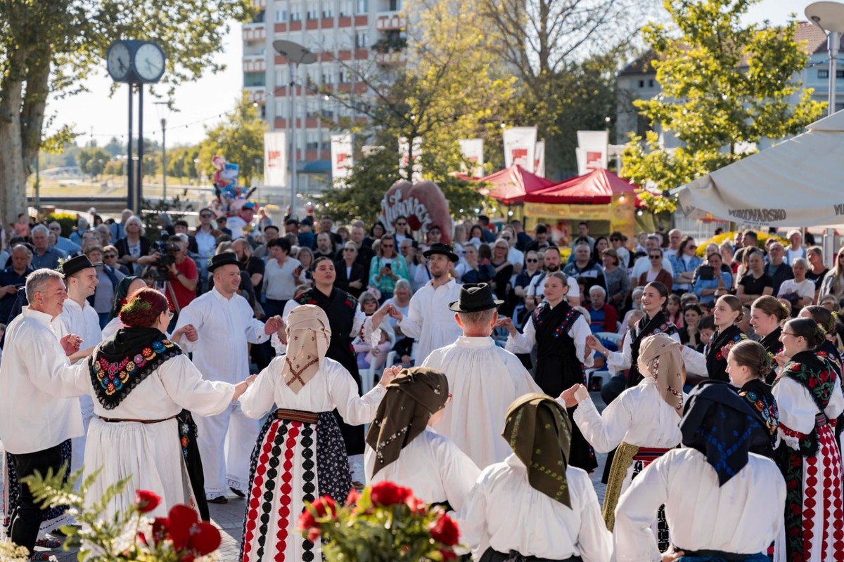 FOTOGALERIJA: U Vukovaru uspješno održan 8. festival 'SVI zaJEDNO HRVATSKO NAJ' 