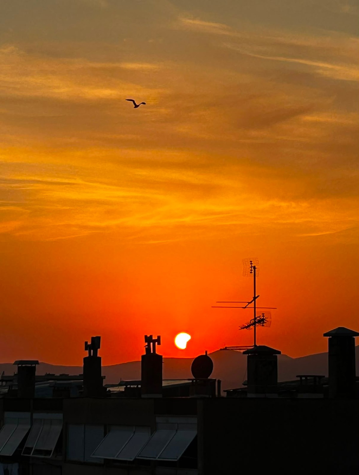 FOTOGALERIJA Čitatelji su nam poslali fotografije pomrčine Sunca iz cijele Hrvatske, čak i iz inozemstva