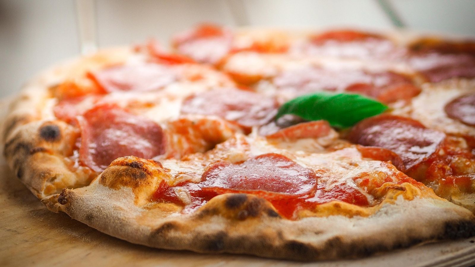 SAVJETI ZA SAVRŠENO TIJESTO Na što pripaziti kada radimo domaću pizzu?