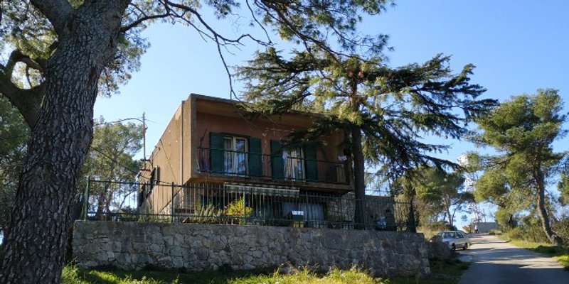 NEVJEROJATNO Park šuma godinama plaćala struju zaposleniku koji živi u lugarnici na vrhu Marjana 