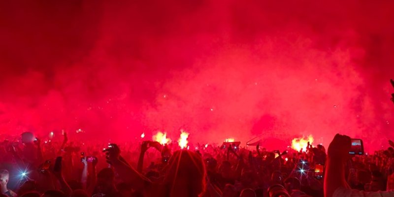  VIDEO Vatreni početak Thompsonovog koncerta!