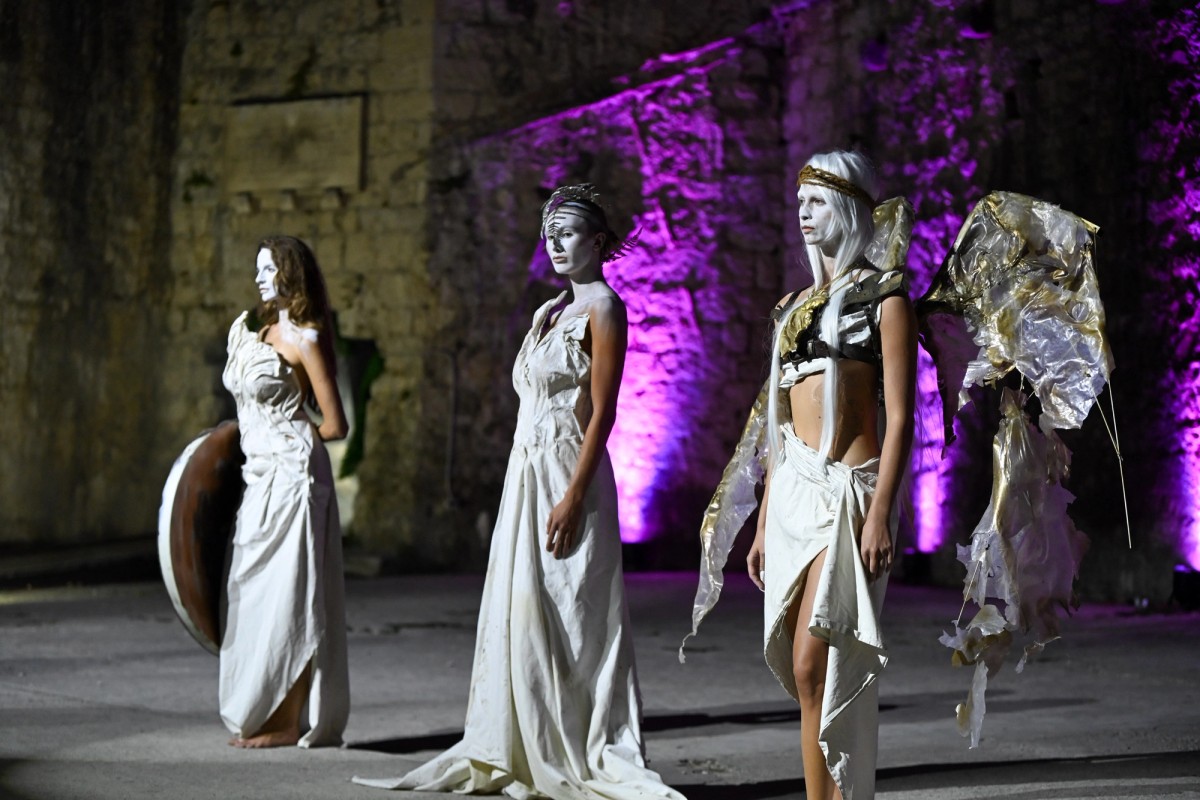 Prvo izdanje festivala City of Masters završeno revijom Monochromatic Viktora Drage