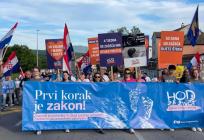 FOTOGALERIJA Hod za život u Kninu okupio sudionike uz poruke o zaštiti nerođenog života i izmjenama zakona