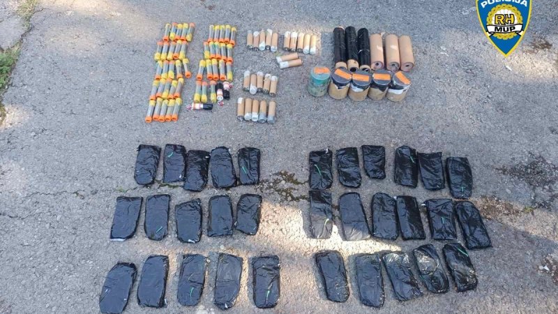 Policija otkrila što je pronašla na tribinama uoči utakmice Rijeke i Hajduka