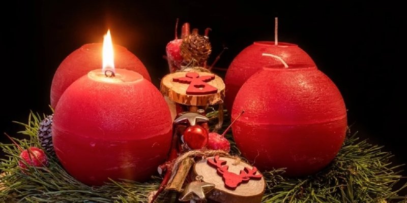 PROROKOVA SVIJEĆA Danas palimo prvu od njih četiri na adventskom vijencu, znate li koja im je simbolika?