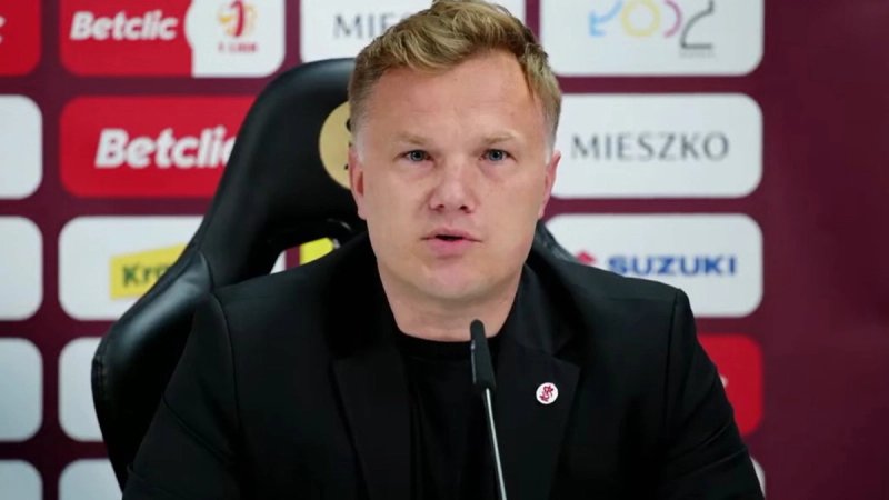 Nije karizmatični lider i ne obećava spektakl, nego proces