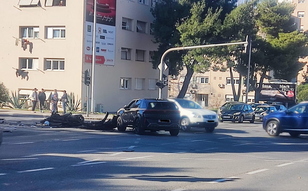 TEŠKA PROMETNA U SPLITU: Na križanju Dubrovačke i Velebitske oboren vozač motocikla