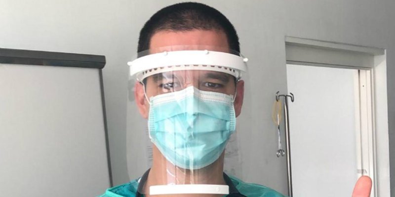 SJAJNA INICIJATIVA Studenti izrađuju zaštitne vizire za medicinsko osoblje na 3D printerima!