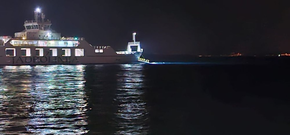 Trajekt, Jadrolinija