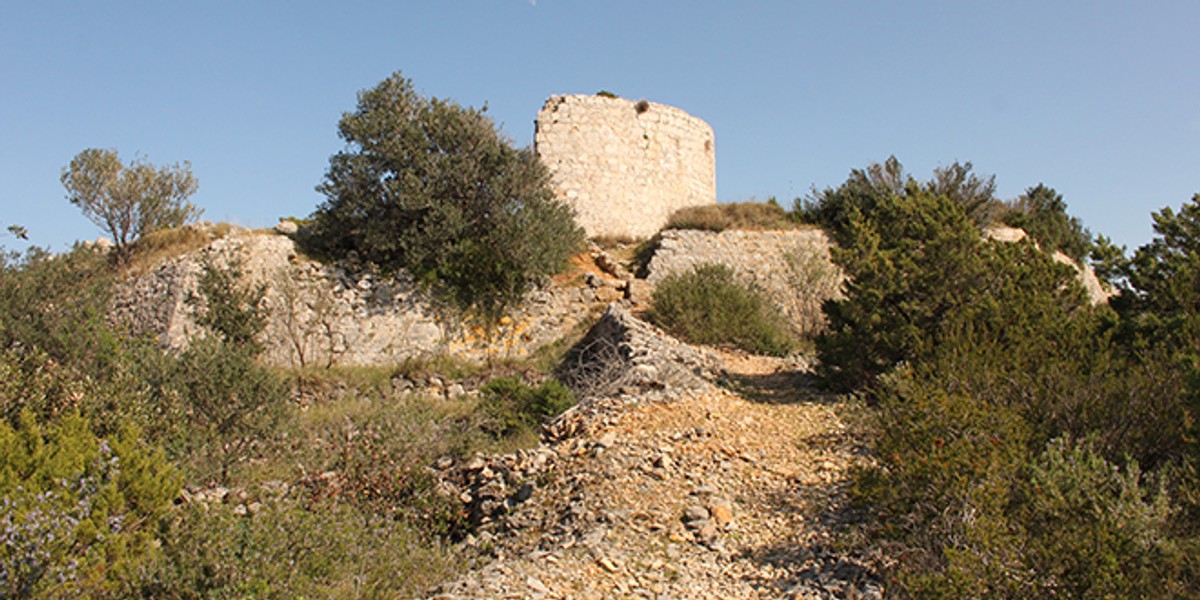 Vis je najveći dio svoje povijesti bio otok tvrđava: Pročitajte koje su se sve svjetske sile borile za taj dio Jadrana