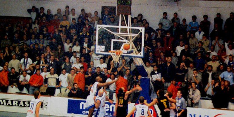 TOP 5 UTAKMICA SPLITA I ZADRA: Legendarni oproštaj od Jazina i Ukićev ulaz za posljednji trofej 'žutih'