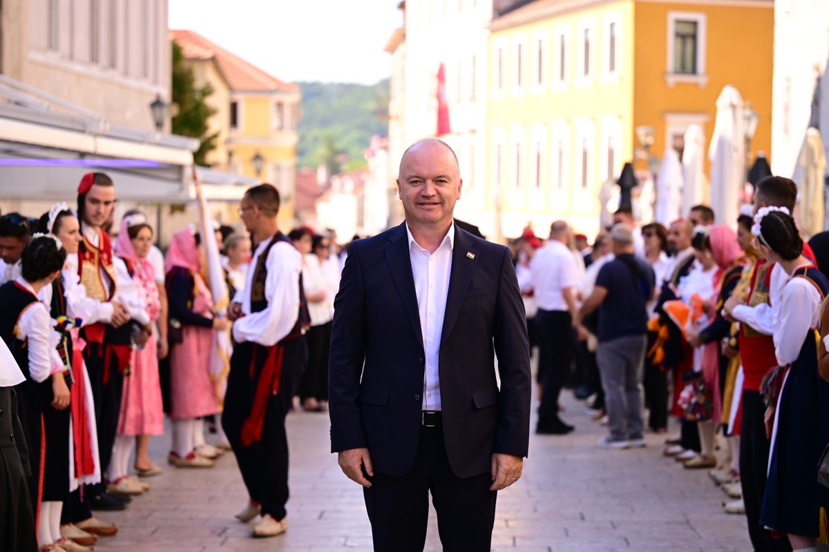 Ministar Šipić sudjelovao na obilježavanju blagdana Čudotvorne Gospe Sinjske