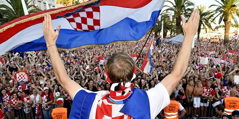 NADAHNUTI GOVOR GRADONAČELNIKA 'Nikad se koplja nisu lomila oko reprezentacije, lomila su se oko onih koji su je zarobili!'