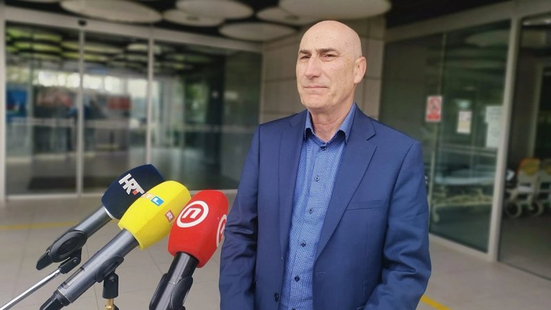 VIDEO Detalji sinoćnjeg požara u splitskom rodilištu: 'Nitko nije bio ugrožen u niti jednom trenutku, ni majke ni djeca'