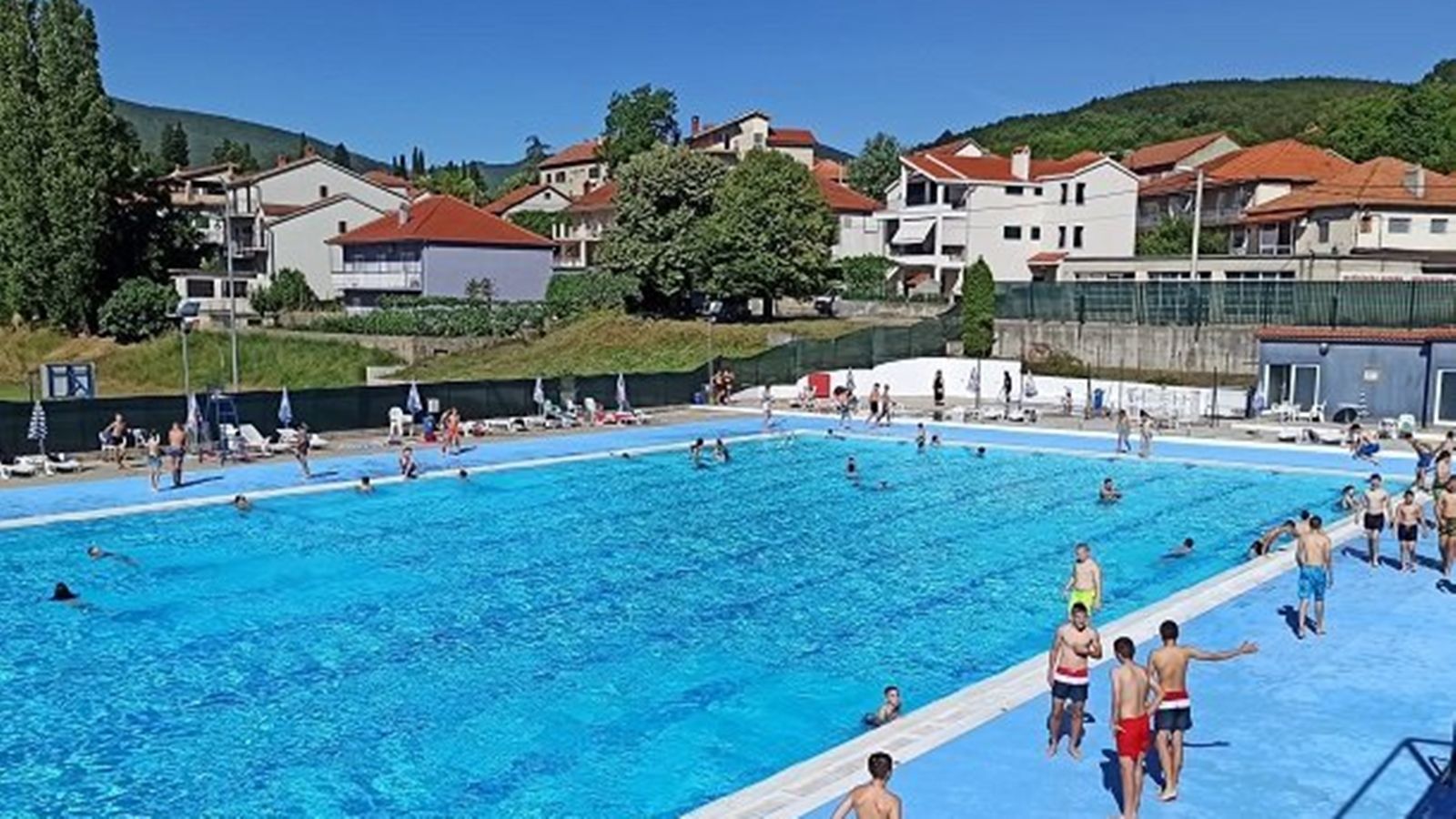 Gradski bazen Sinj nastavlja s radom