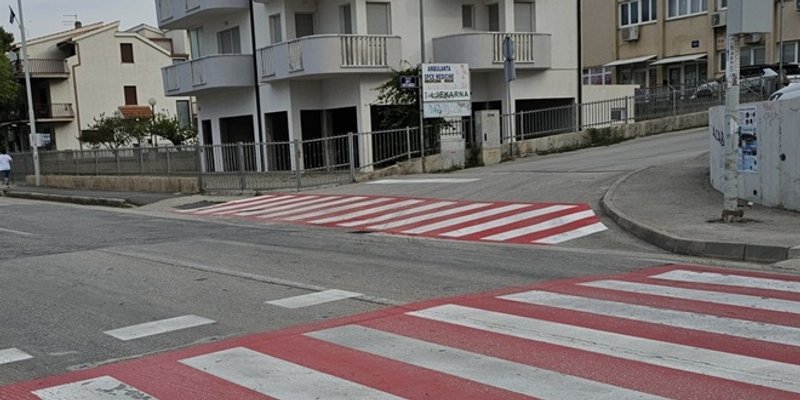 PODSTRANA Obilježena horizontalna signalizacija na pješačkim prijelazima