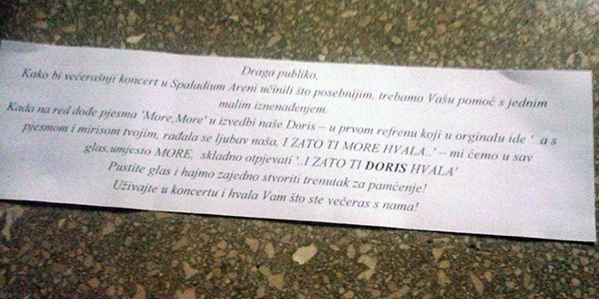 Završio odličan koncert, Doris Dragović plakala na pozornici