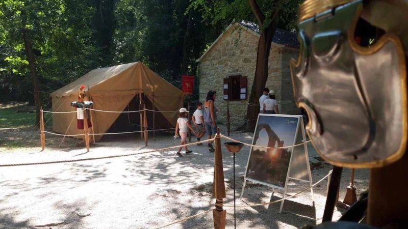 XVIII. Burnumske ide: Kulturno-zabavni program inspiriran rimskom baštinom ove godine se održava u Eko kampusu 'Krka' u Puljanima