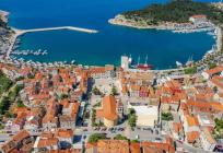 Makarska nastavlja jačati socijalnu i demografsku politiku: 3.000 eura za treće i svako sljedeće dijete