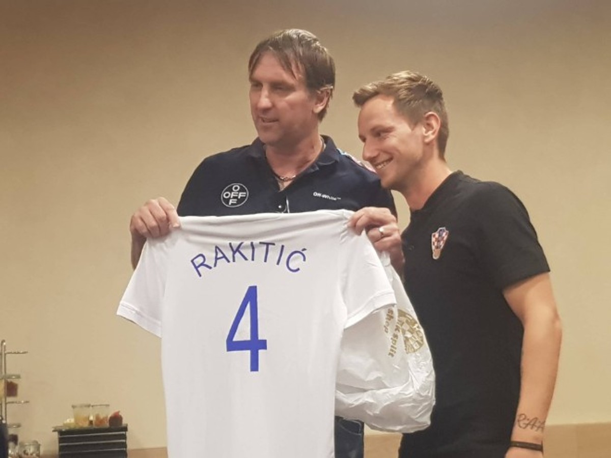 RAKITIĆ NA DAR DOBIO DRES HAJDUKA: 'Nitko ne voli Hrvatsku više nego ja!'