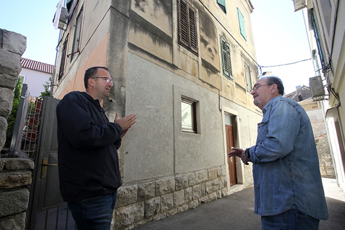 UOČI 70. GODIŠNJICE TORCIDE Njegove navijačke parole znaju svi hajdukovci, a napisao je vječne pjesme o Dalmaciji