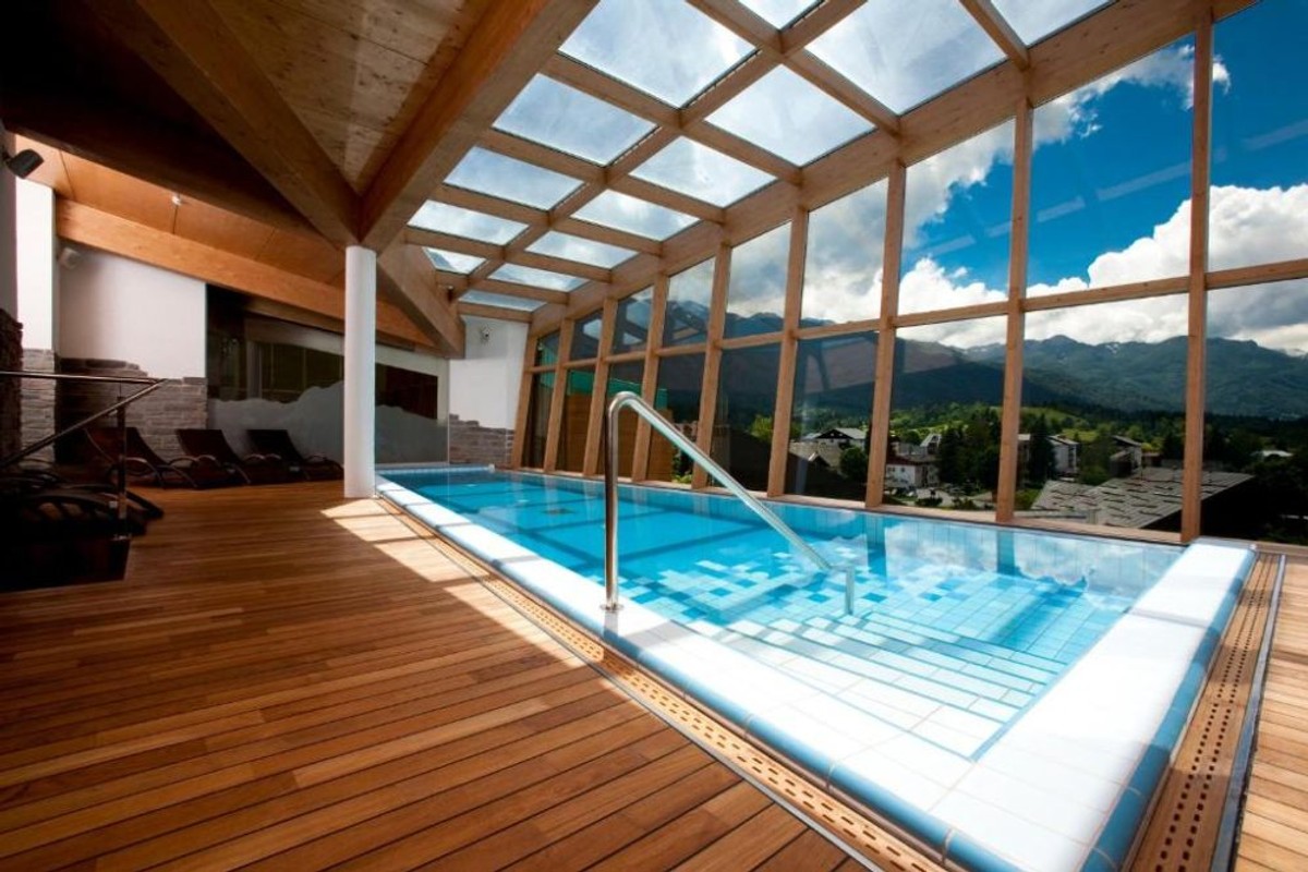 Kad poklon vodi preko granice: SuperCard i StarCard sada vrijede i u Sloveniji!