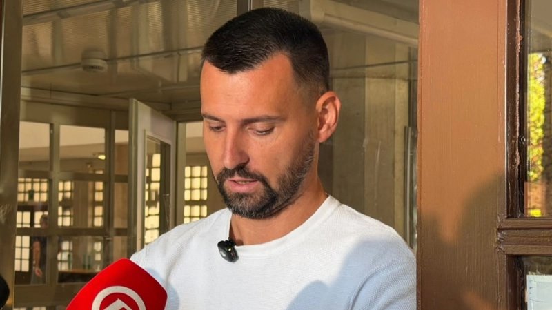Ivošević nakon noći u Banovini: 'Ne odlazim bez dokumenata, poslovi Grada dogovaraju se kriptiranim pozivima'
