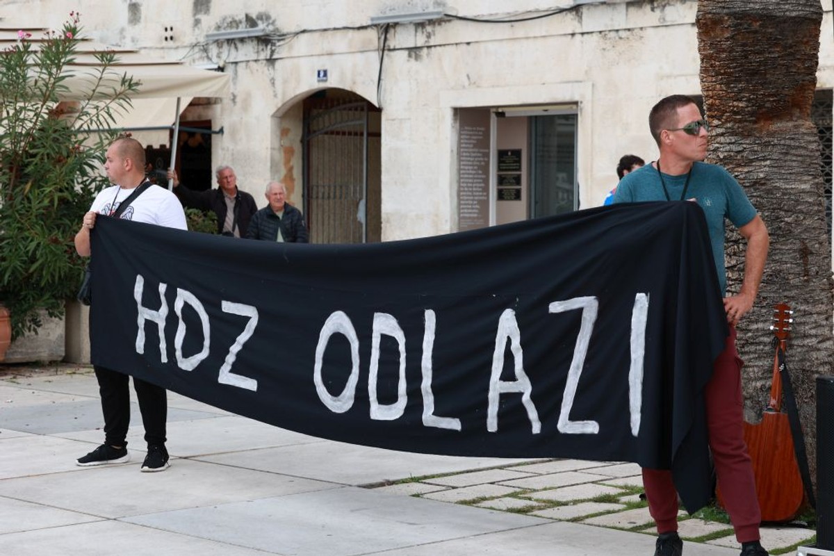 Prosvjed za zabranu uvoza stranih radnika | foto: Bogdan Klarić