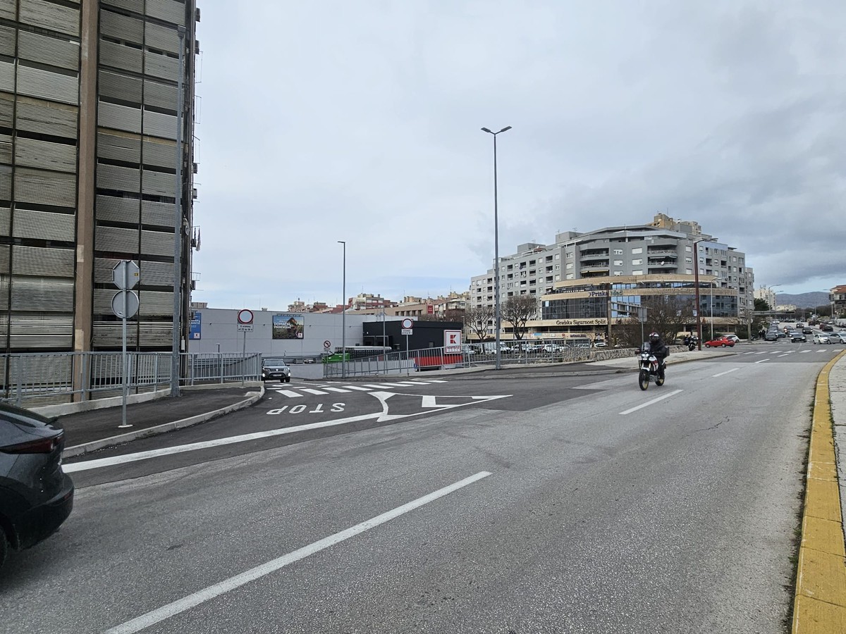 VIDEO Stanari upozoravaju na prometni kaos zbog novoizgrađenog Kauflanda na Trsteniku