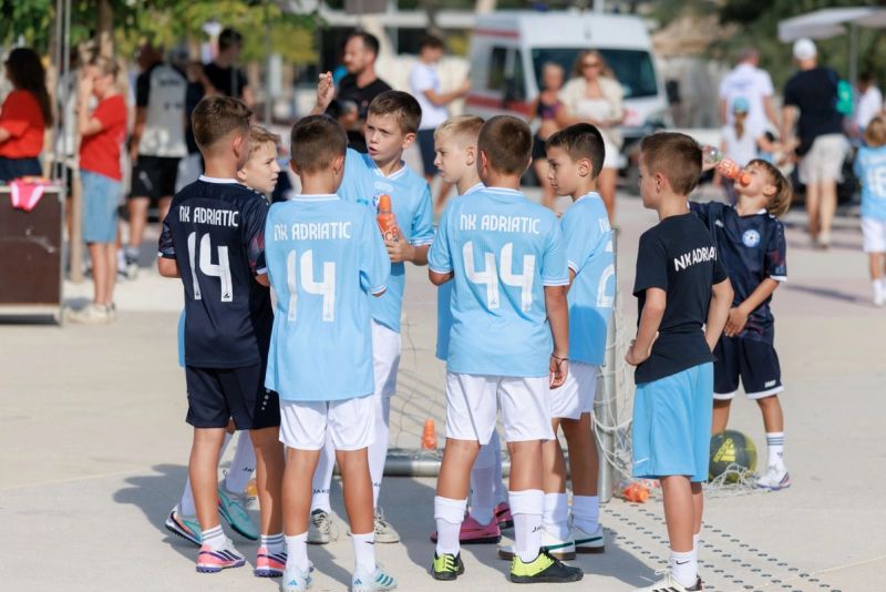 IZNIMAN ODAZIV NA ŽNJANU Treće izdanje 'Dana splitskog sporta' okupilo stotine obitelji, sportaša i rekreativaca