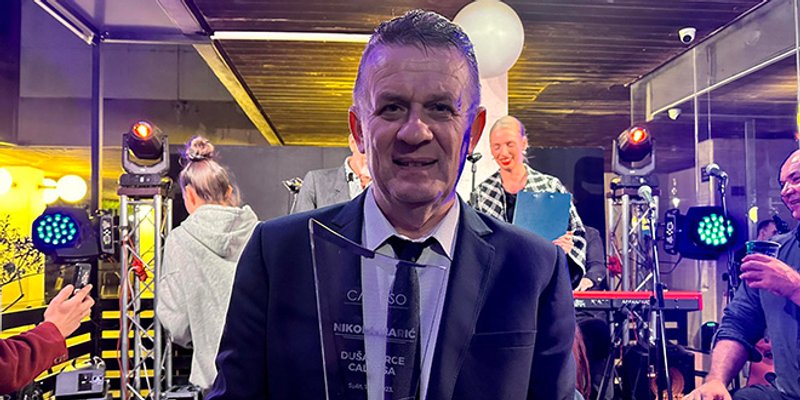 RARITET U UGOSTITELJSTVU Konobar Nikola već 40 godina radi u kultnom splitskom restoranu 