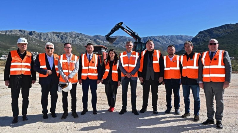 FOTO/VIDEO DVOSTRUKO SLAVLJE Počeli radovi na budućem rotoru TTTS-a, raspisan natječaj i za novu dionicu