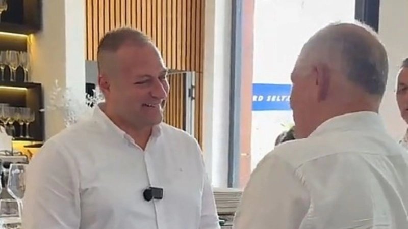 VIDEO Ministar stigao u Dalmaciju s holterom: 'Vidiš koliko mi je važna komasacija'