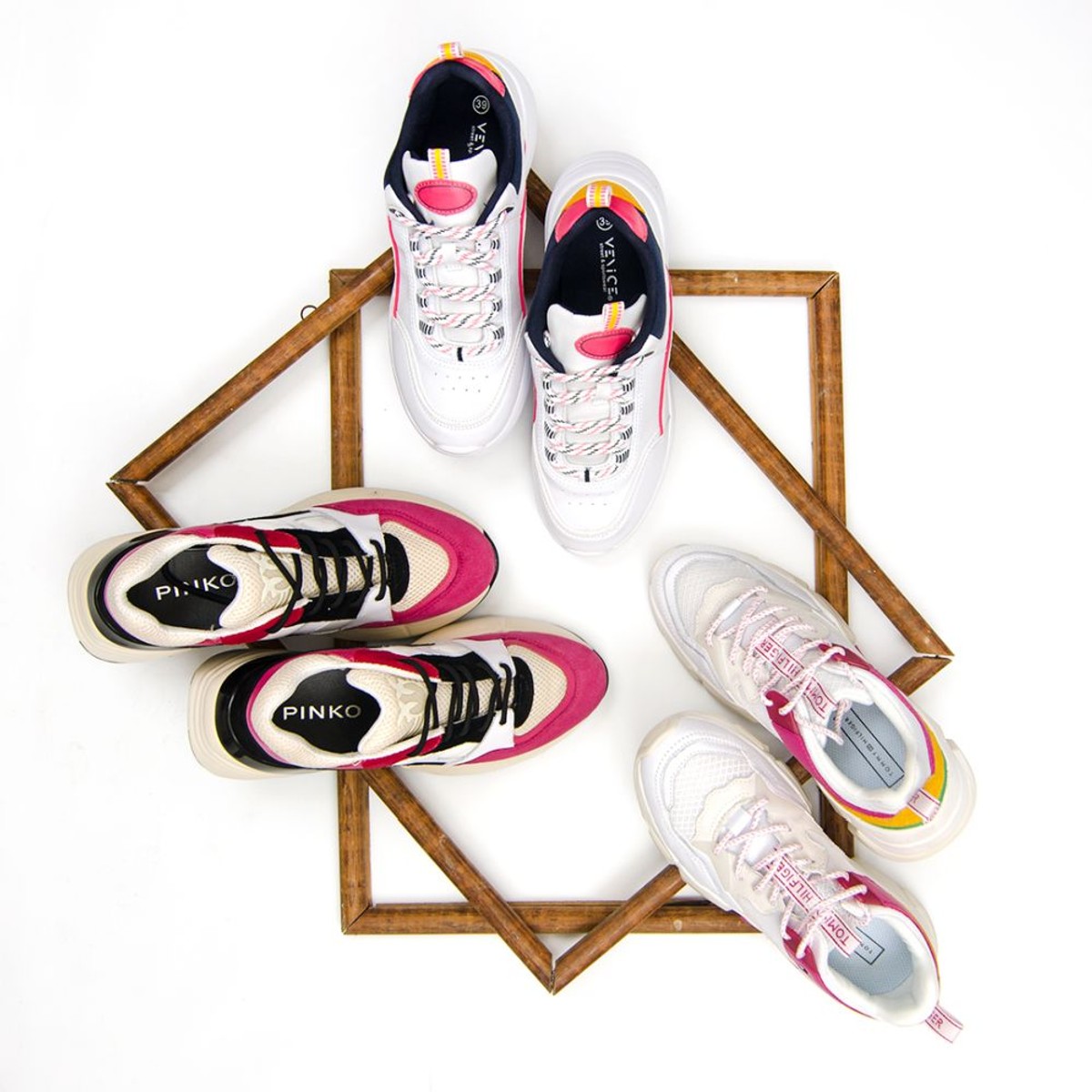 JOKER FASHION PORTFOLIO: Ugly tenisice - trend koji ostaje!