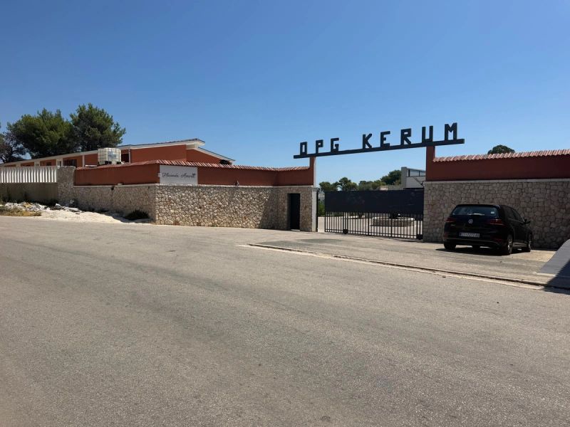 FOTO/VIDEO Ovo je imanje u Kaštelima zbog kojeg je Kerum uhićen