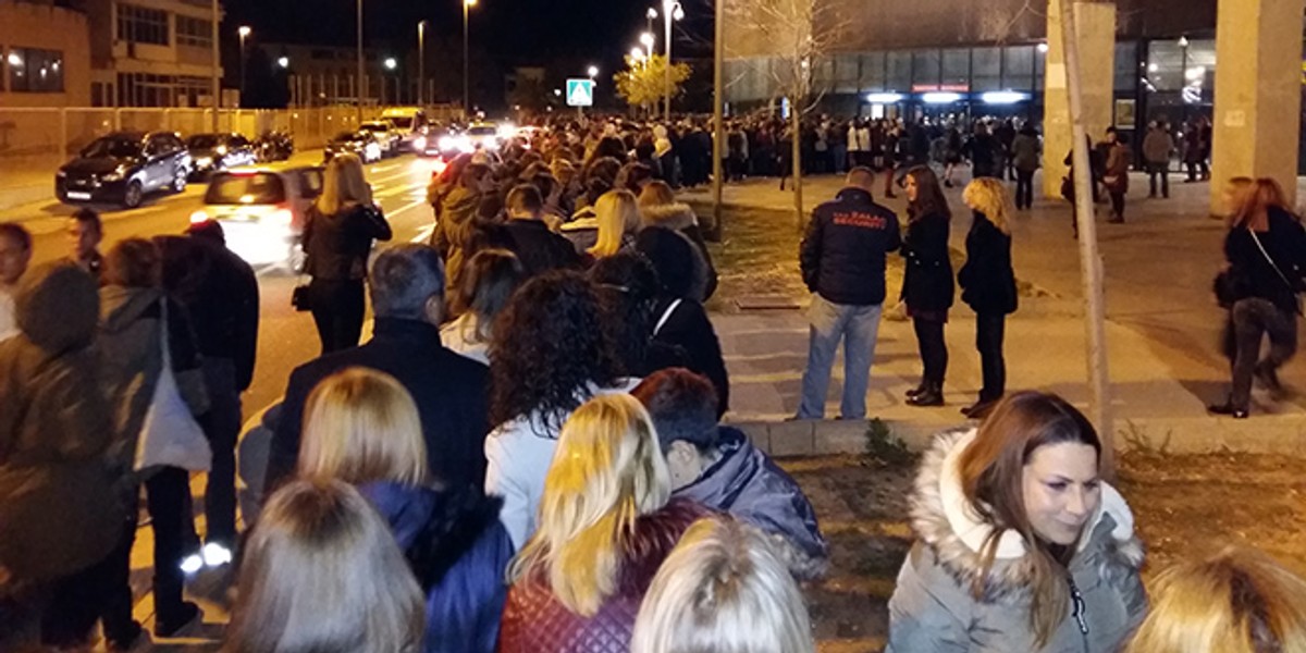 Završio odličan koncert, Doris Dragović plakala na pozornici