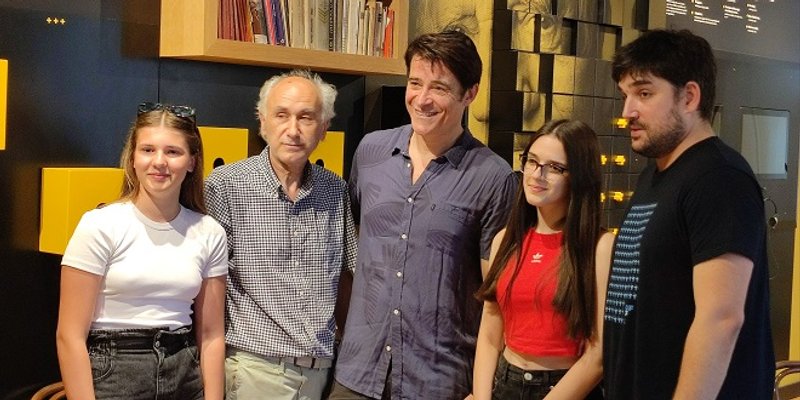 Hollywood u štrajku, Goran Višnjić u Šibeniku