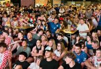 FOTO: Hrvatska se bodri i u kasne noćne sate