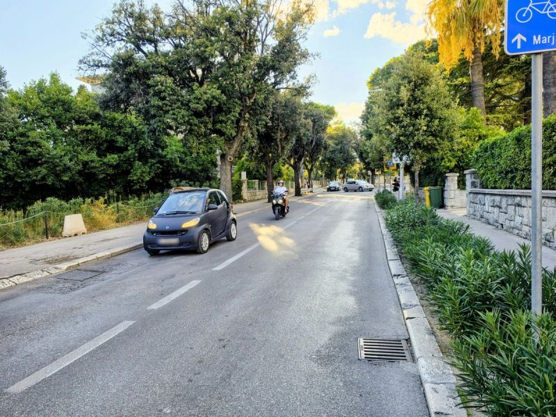 FOTO/VIDEO Problem na splitskom raskrižju: 'Skoro je došlo do prometne nesreće!'
