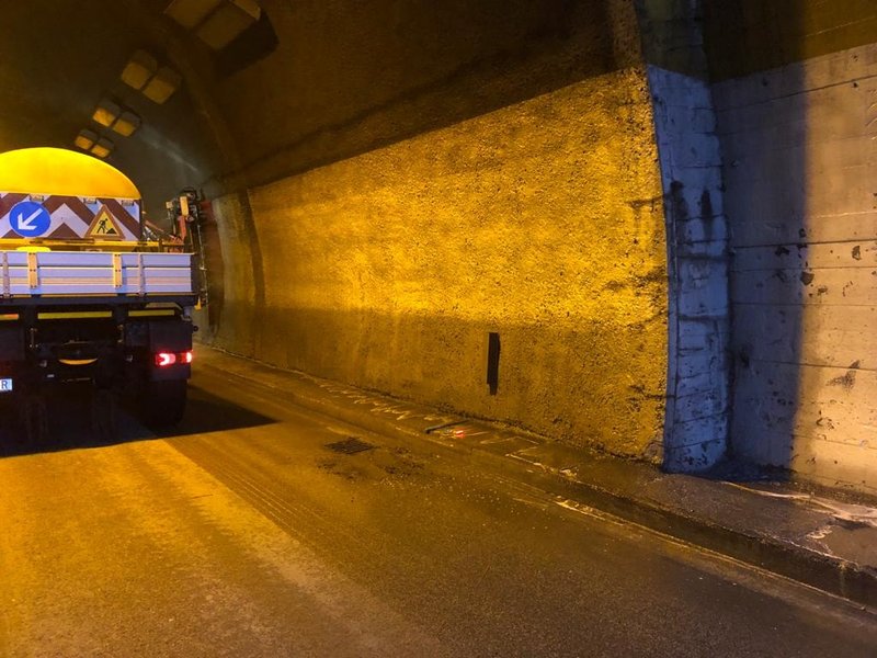 TEŠKA PROMETNA NESREĆA U RIJECI Poginuo vozač