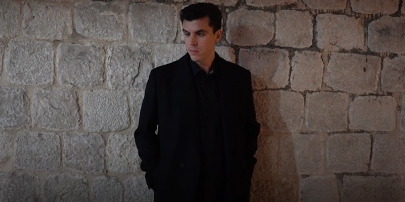 Toni Pavić iskreno: 'Ovu pjesmu sam napisao za one koji sve nose u sebi'