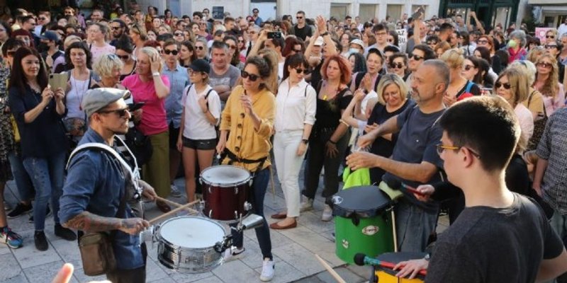 FOTO/VIDEO Prosvjed podrške Mireli Čavajdi. Traži se ukidanje priziva savjesti u zdravstvu