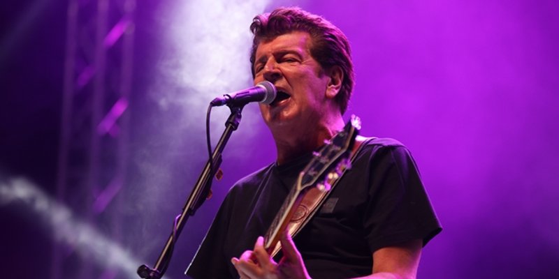 GODINE PROLAZE, MI STOJIMO Otkazan Bajagin koncert u Solinu! Pritisci jači od glazbe?