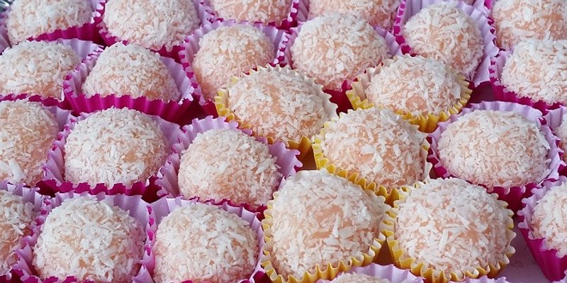 DESERT SPREMAN ZA POLA SATA Kuglice od kokosa