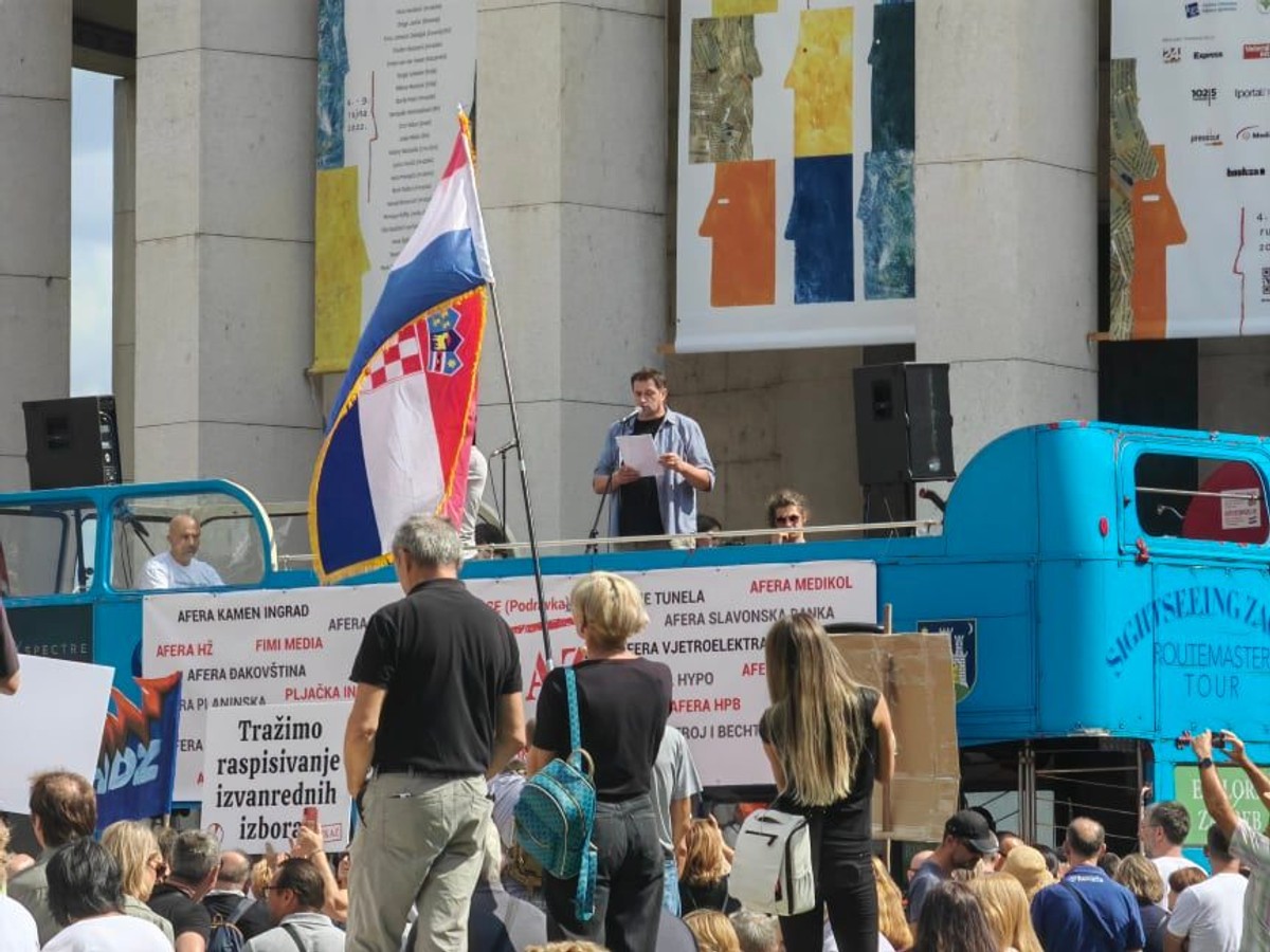 FOTO/VIDEO 'DAJEMO VAM OTKAZ' Završio zagrebački prosvjed, evo poruka