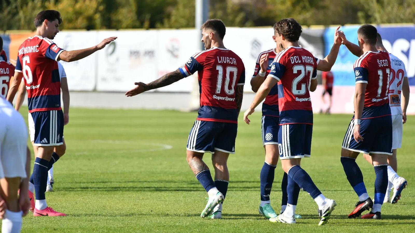 UŽIVO: Igra se drugo poluvrijeme u Zmijavcima. Hajduk vodi 2:0 pogocima Livaje i Šutala