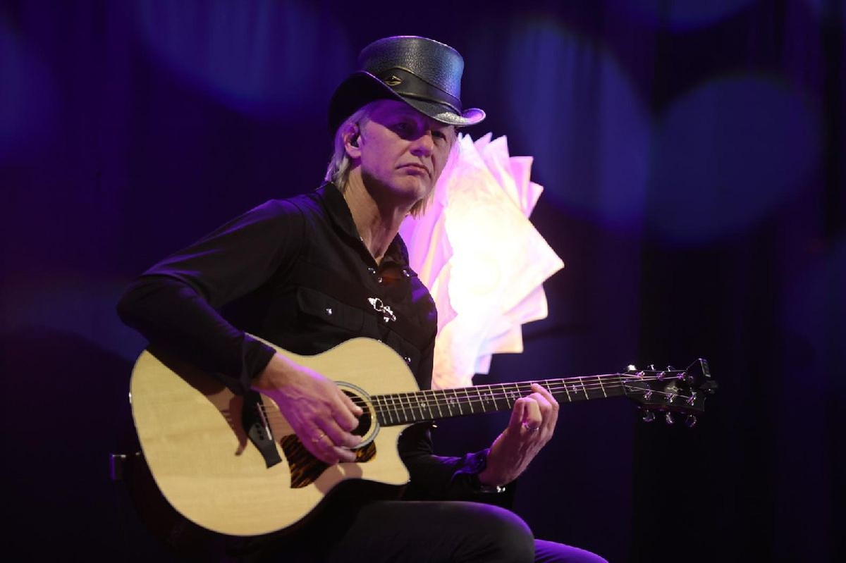 VIDEO: Sejo objasnio kako pametni Bosanac zove glupoga, pa starim hitom podigao splitsku publiku na noge