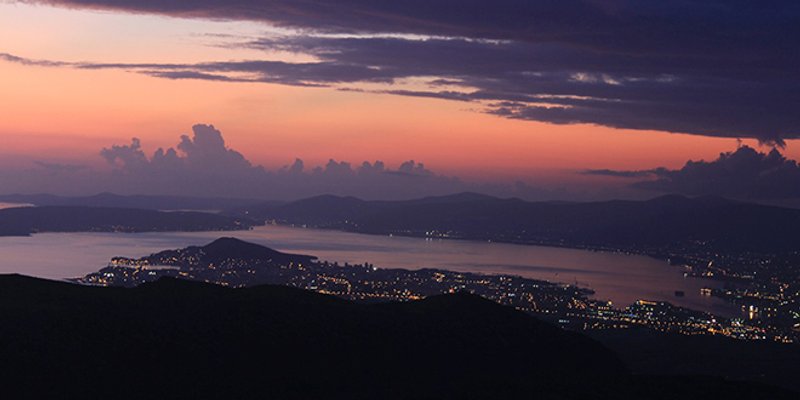 Drama u Spinutu: Policajci pucali u 30-godišnjaka koji je na njih nasrnuo nožem!