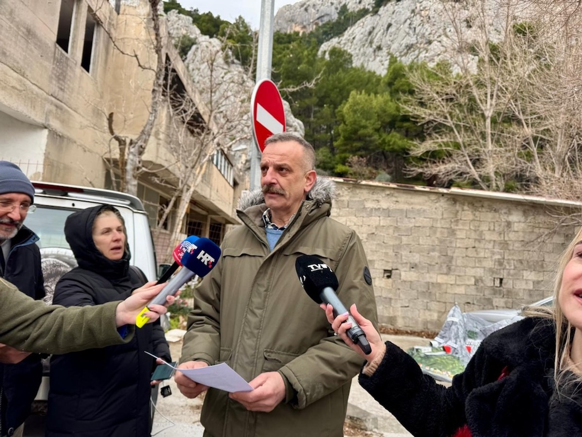 SPREMA SE NOVI PROSVJED U OMIŠU: 'Svaka stijena koja padne na grad dobit će ime po političarima, zabrinuti smo za živote građana'